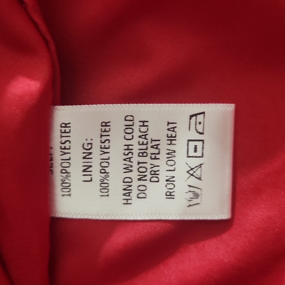 VICI WOMEN'S DREES SIZE SMALL. COLOR RED - VINE. - Picture 4 of 9